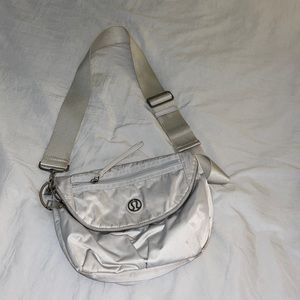 Lululemon purse
